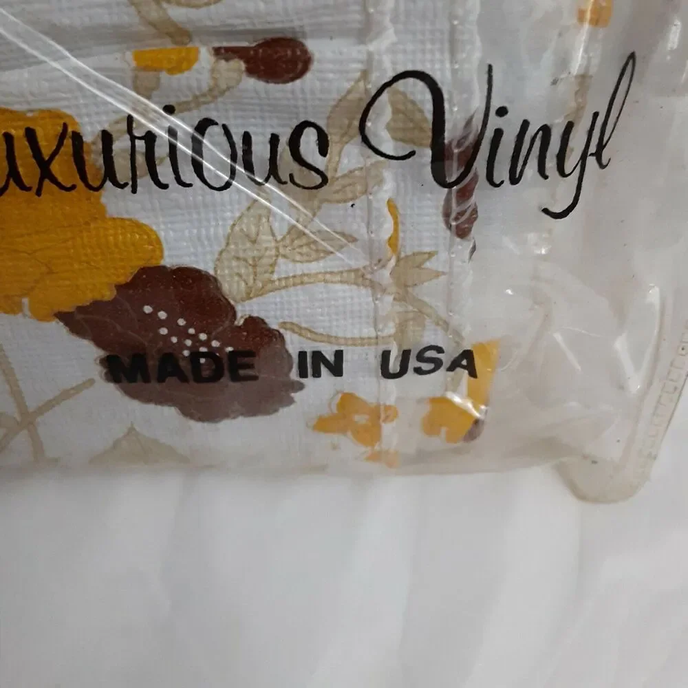 Vintage Smart Set New Vinyl/ Flannel Brown& Goldenseal Tablecloth